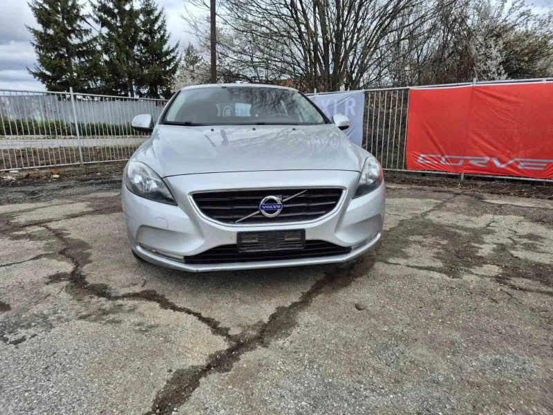 Volvo V40 2.0 d - 5250 € / 10268.11 лв. - 51015279 1 | Car24.bg Volvo V40 2.0 d - 5250 € / 10268.11 лв. - 51015279 1