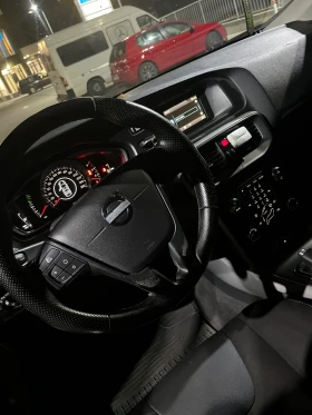 Volvo V40 - 5500 € - 81617730 4 | Car24.bg Volvo V40 - 5500 € - 81617730 4
