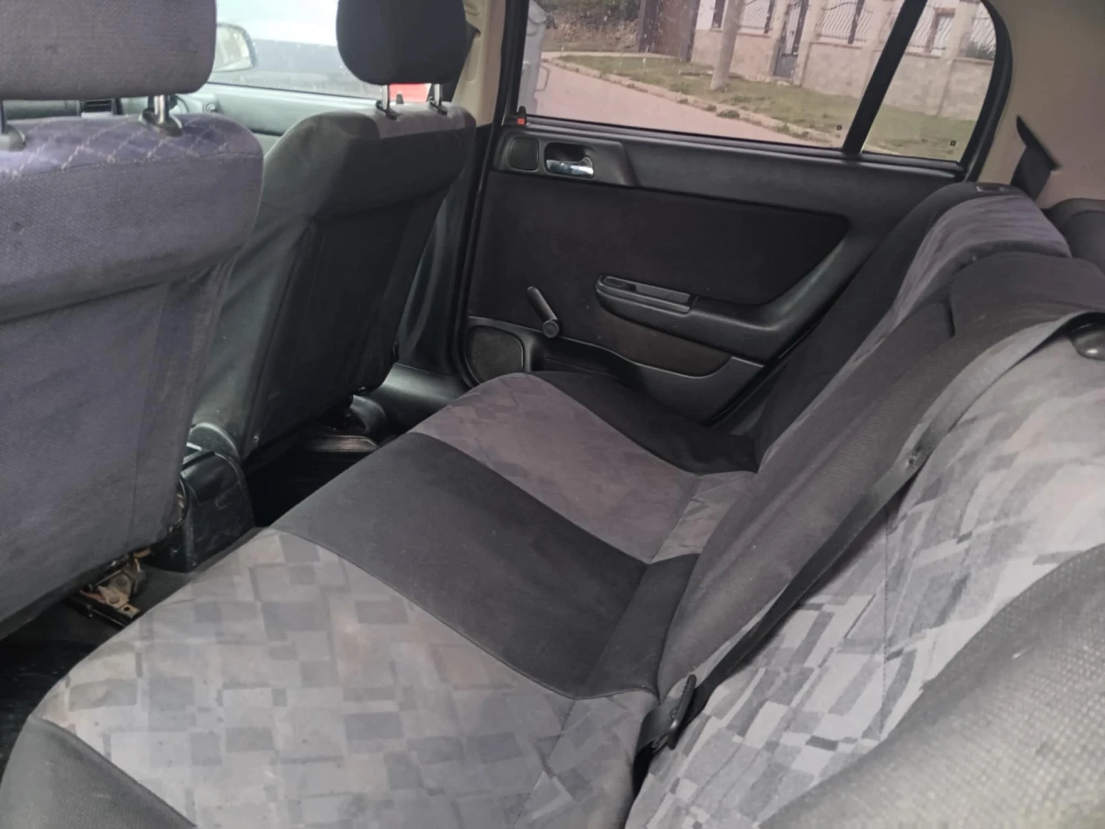 Opel Astra 1.4 - изображение 6 | Auto.bg Opel Astra 1.4 - изображение 6