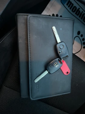 Honda Civic 1.8i - TYPE S - SWISS - 4100 € / 8018.90 лв. - 57297499 13 | Car24.bg Honda Civic 1.8i - TYPE S - SWISS - 4100 € / 8018.90 лв. - 57297499 13