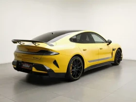 Xiaomi SU7 2025* ULTRA* TRIPLE MOTOR AWD* ALCANTARA* 1548 HP* | Auto.bg — изображение 5 Xiaomi SU7 2025* ULTRA* TRIPLE MOTOR AWD* ALCANTARA* 1548 HP* | Auto.bg — изображение 5
