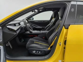 Xiaomi SU7 2025* ULTRA* TRIPLE MOTOR AWD* ALCANTARA* 1548 HP* | Auto.bg — изображение 11 Xiaomi SU7 2025* ULTRA* TRIPLE MOTOR AWD* ALCANTARA* 1548 HP* | Auto.bg — изображение 11