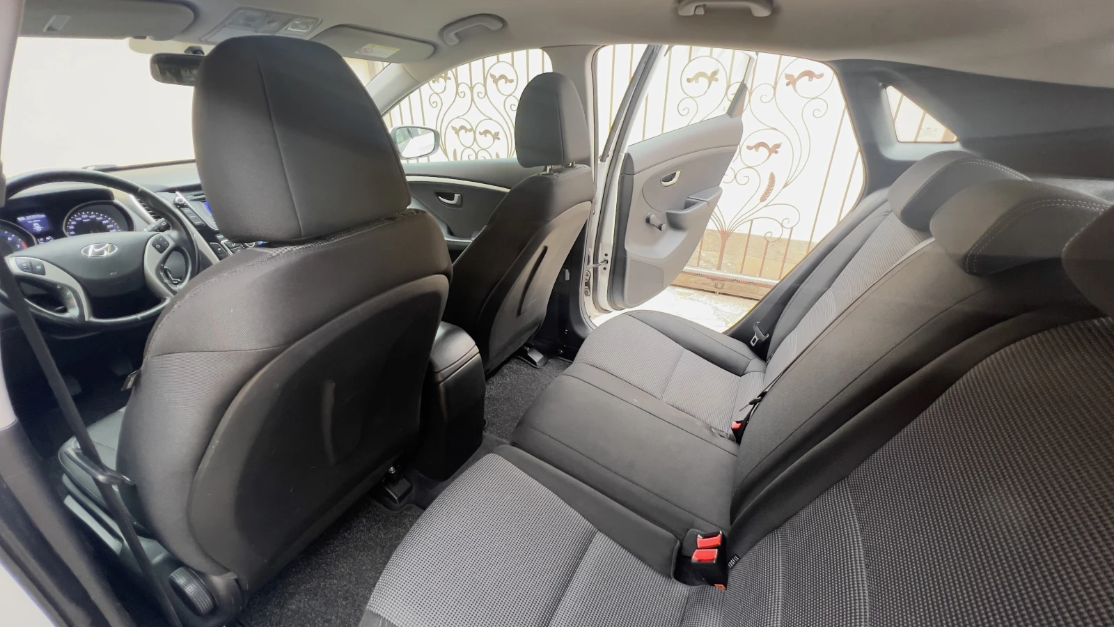 Hyundai I30 1.4i * TOP* 12/2014 - изображение 10 | Auto.bg Hyundai I30 1.4i * TOP* 12/2014 - изображение 10