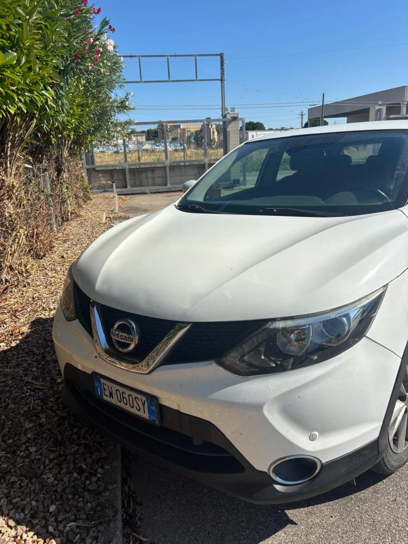 Nissan Qashqai 1.5dci-110ks-2014god - 3800 € / 7432.15 лв. - 39218260 1 | Car24.bg Nissan Qashqai 1.5dci-110ks-2014god - 3800 € / 7432.15 лв. - 39218260 1