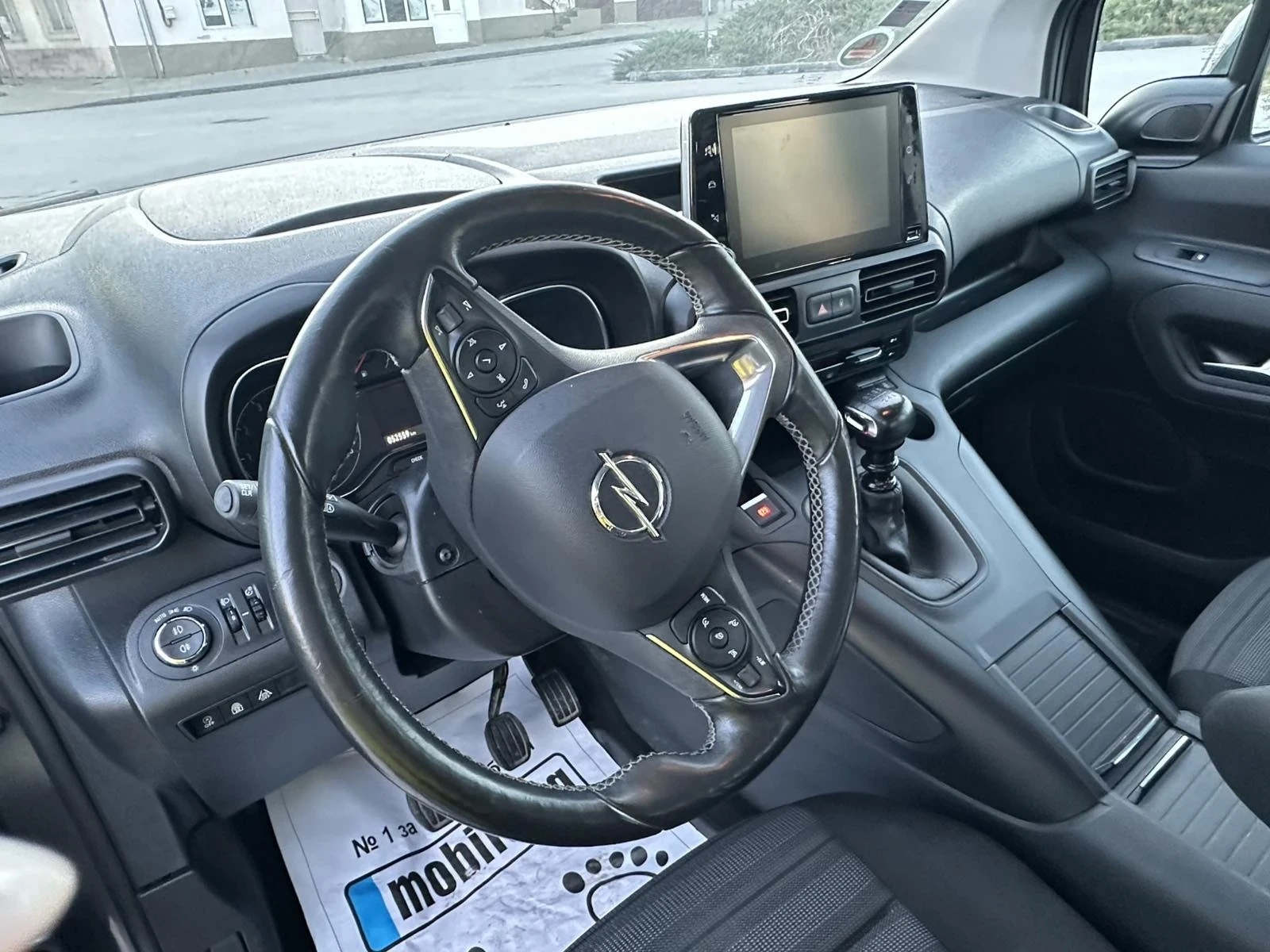 Opel Combo Life E Edition 52000 км - изображение 6 | Auto.bg Opel Combo Life E Edition 52000 км - изображение 6