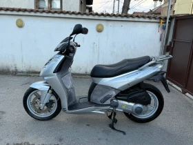 Aprilia Sportcity 200 undefined | Auto.bg — изображение 5 Aprilia Sportcity 200 undefined | Auto.bg — изображение 5