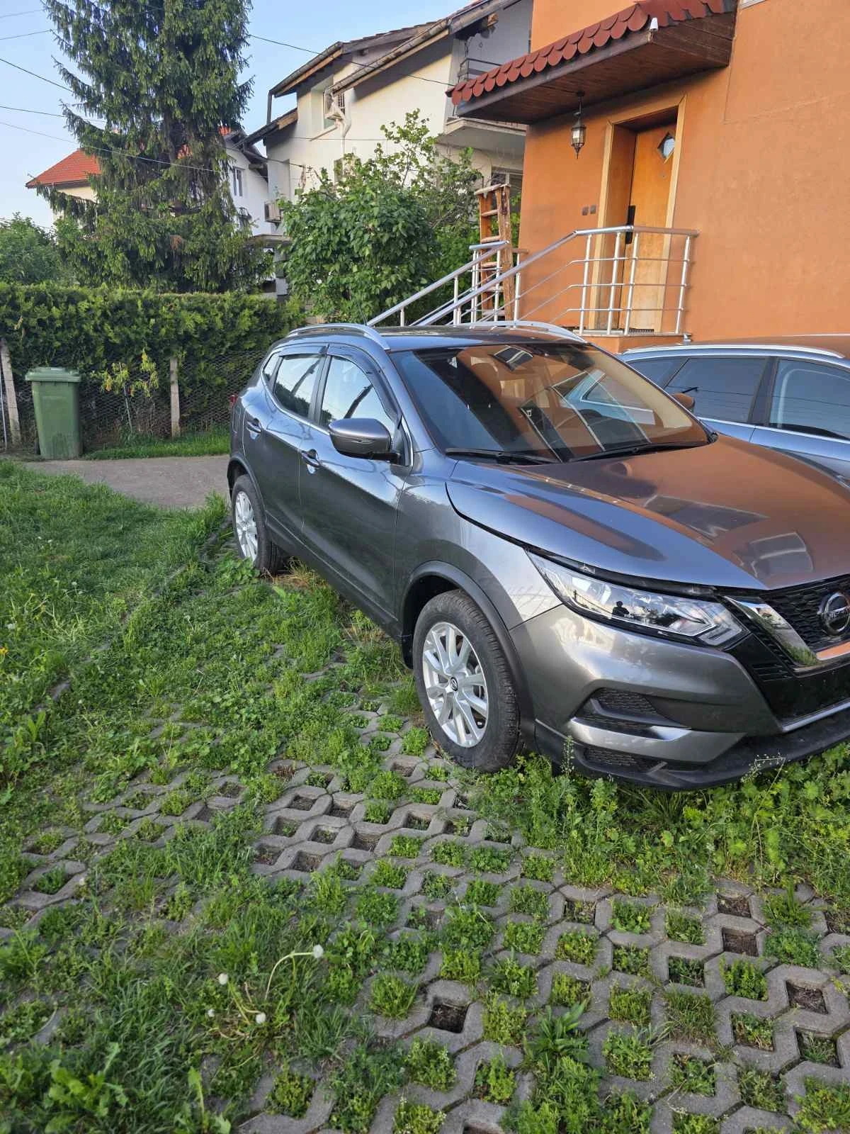 Nissan Qashqai Бензин 4х4  - изображение 7 | Auto.bg Nissan Qashqai Бензин 4х4  - изображение 7