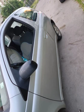 Toyota Yaris undefined | Auto.bg — изображение 3 Toyota Yaris undefined | Auto.bg — изображение 3