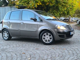 Снимка Lancia Musa