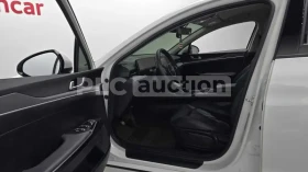 Kia K5 ФАБРИЧНА ГАЗ / ДИСТРОНИК / ЦЕНА ДО БЪЛГАРИЯ | Auto.bg — изображение 10 Kia K5 ФАБРИЧНА ГАЗ / ДИСТРОНИК / ЦЕНА ДО БЪЛГАРИЯ | Auto.bg — изображение 10
