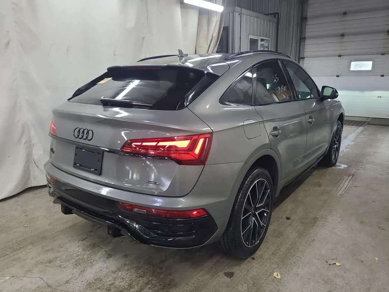 Audi Q5 Sportback * S-Line * Technik * CARFAX * От VW * | Auto.bg — изображение 1 Audi Q5 Sportback * S-Line * Technik * CARFAX * От VW * | Auto.bg — изображение 1