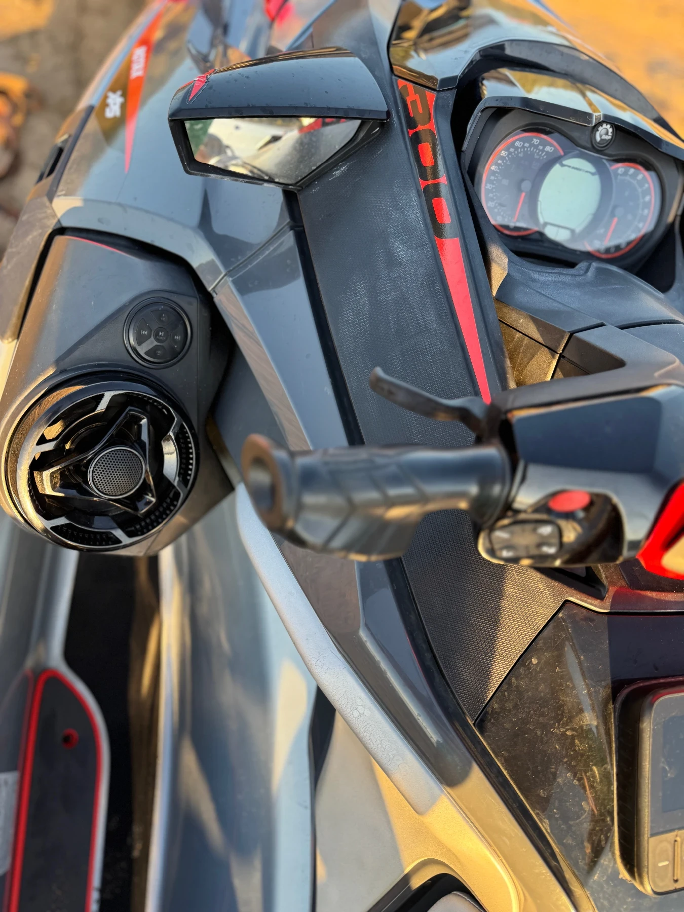 Джет Bombardier Sea Doo 2018 sea doo rxt x 300 specs - изображение 7 | Auto.bg Джет Bombardier Sea Doo 2018 sea doo rxt x 300 specs - изображение 7