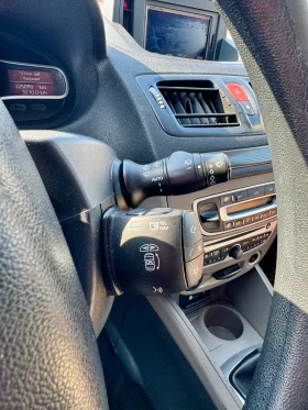 Renault Megane Сервизна история / Реален пробег / Климатроник - 2700 € / 5280.74 лв. - 96454985 14 | Car24.bg Renault Megane Сервизна история / Реален пробег / Климатроник - 2700 € / 5280.74 лв. - 96454985 14