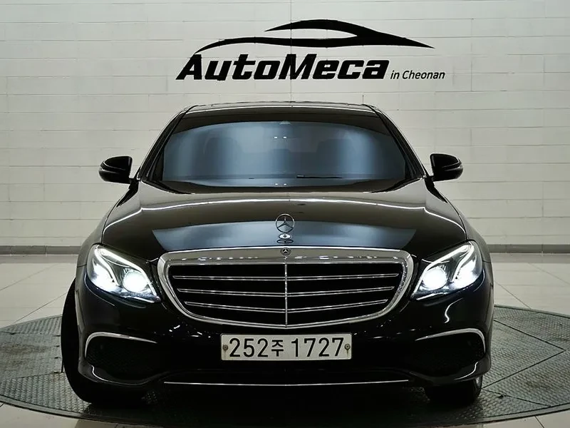 Mercedes-Benz E 220 4MATIC - САМО 30% АВАНС - 20831 € - 54488976 1 | Car24.bg Mercedes-Benz E 220 4MATIC - САМО 30% АВАНС - 20831 € - 54488976 1