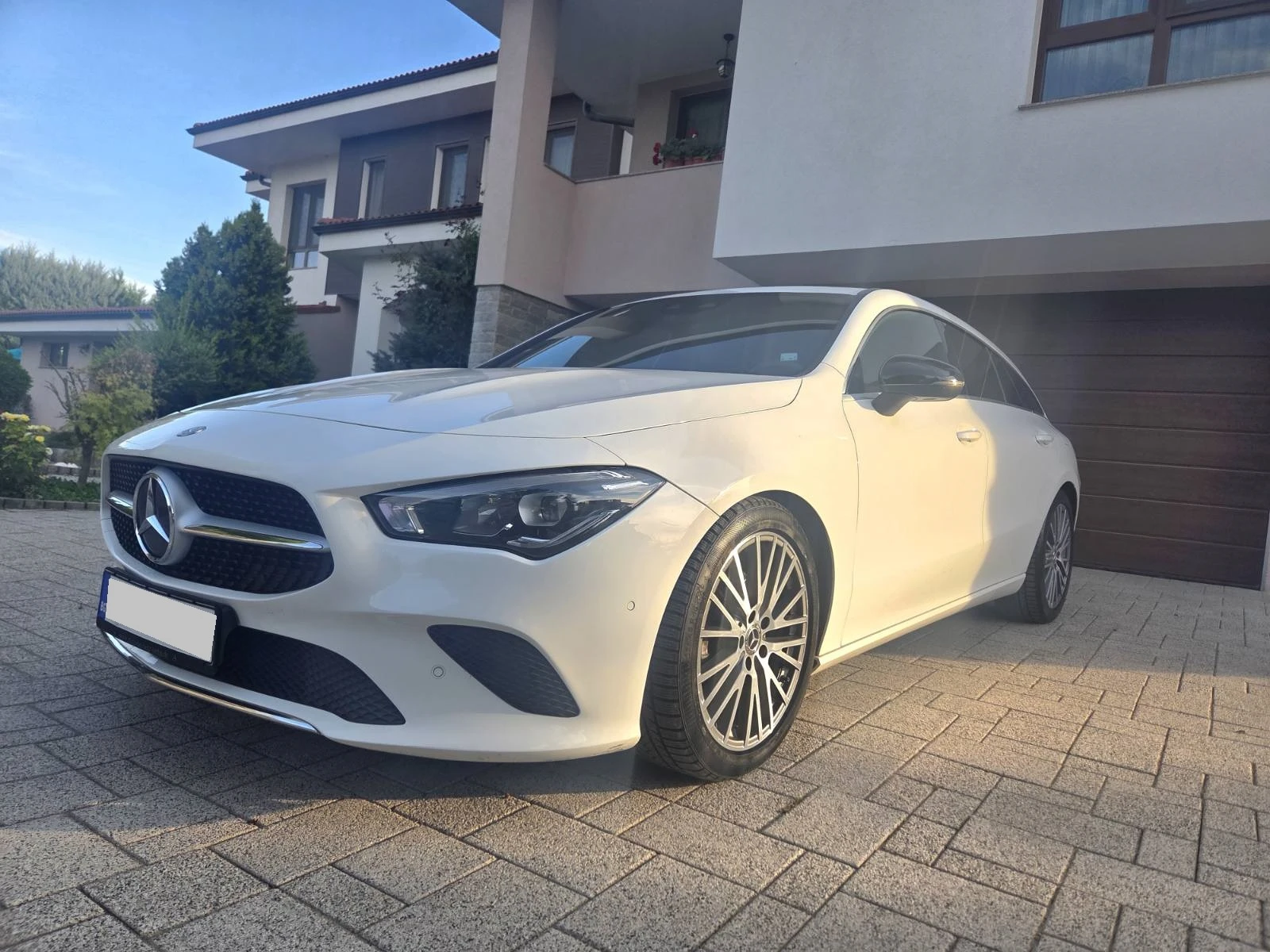 Mercedes-Benz CLA 200 Shooting Brake | Auto.bg — изображение 1 Mercedes-Benz CLA 200 Shooting Brake | Auto.bg — изображение 1