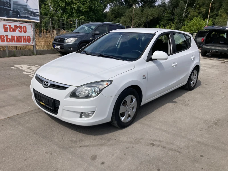 Hyundai I30 1.6 Dizel 90konq Klima Raboti - 2350 € - 72077570 1 | Car24.bg Hyundai I30 1.6 Dizel 90konq Klima Raboti - 2350 € - 72077570 1