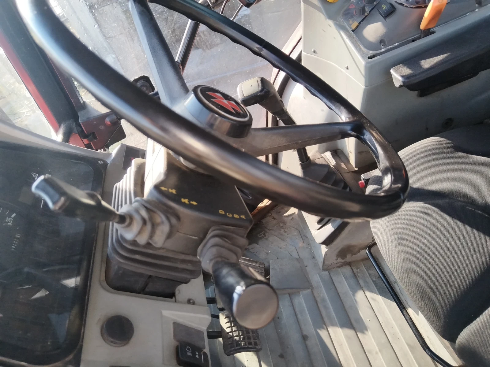 Трактор Massey 6170  - изображение 5 | Auto.bg Трактор Massey 6170  - изображение 5