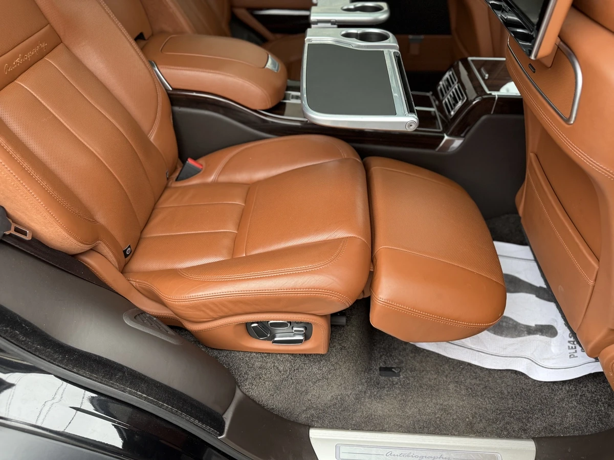 Land Rover Range Rover Sport 1 OF 200 LIMITED SUPERCHARGED - изображение 10 | Auto.bg Land Rover Range Rover Sport 1 OF 200 LIMITED SUPERCHARGED - изображение 10