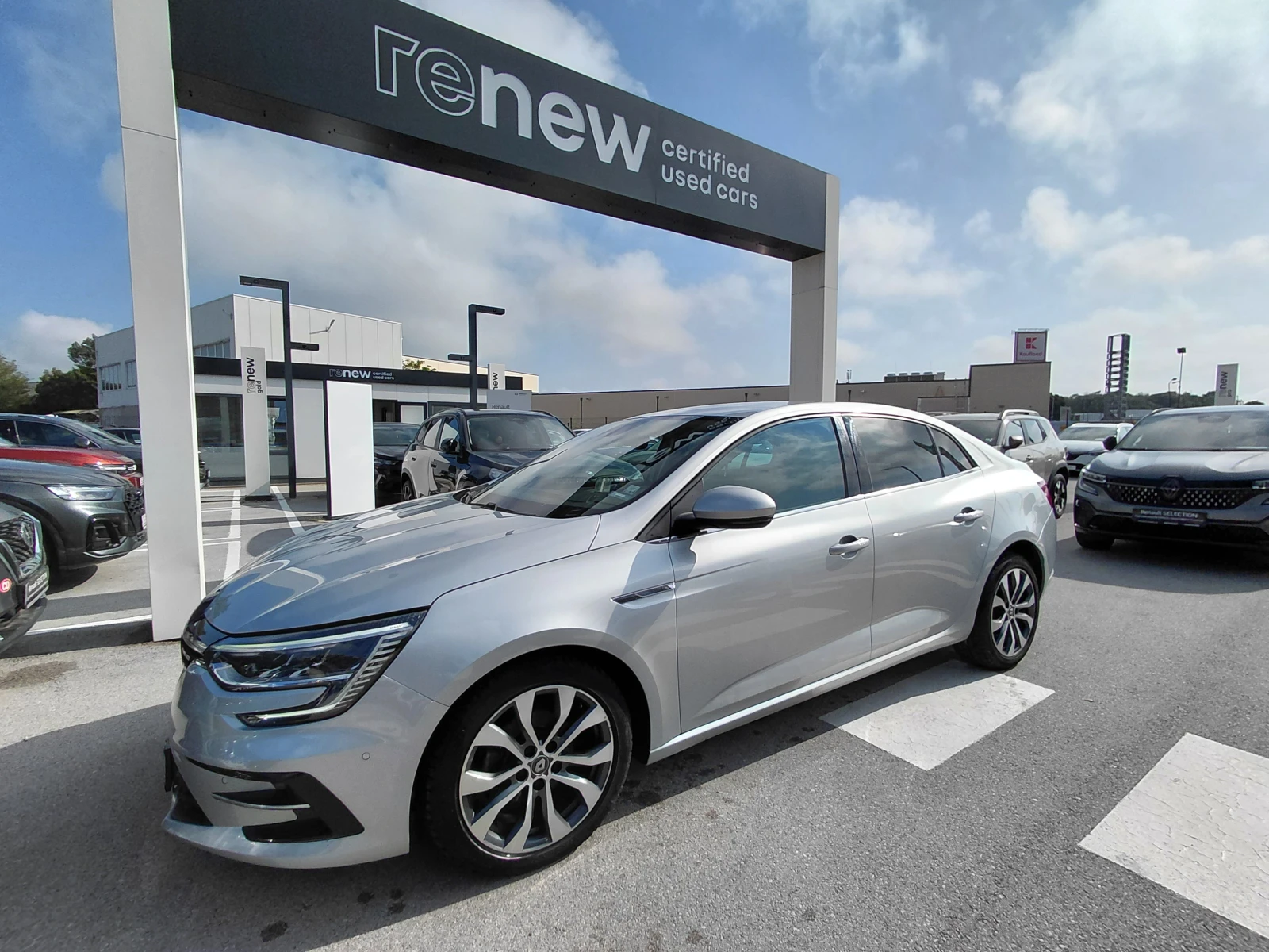 Renault Megane 1.5 dCi/115к.с/Intens | Auto.bg — изображение 1 Renault Megane 1.5 dCi/115к.с/Intens | Auto.bg — изображение 1