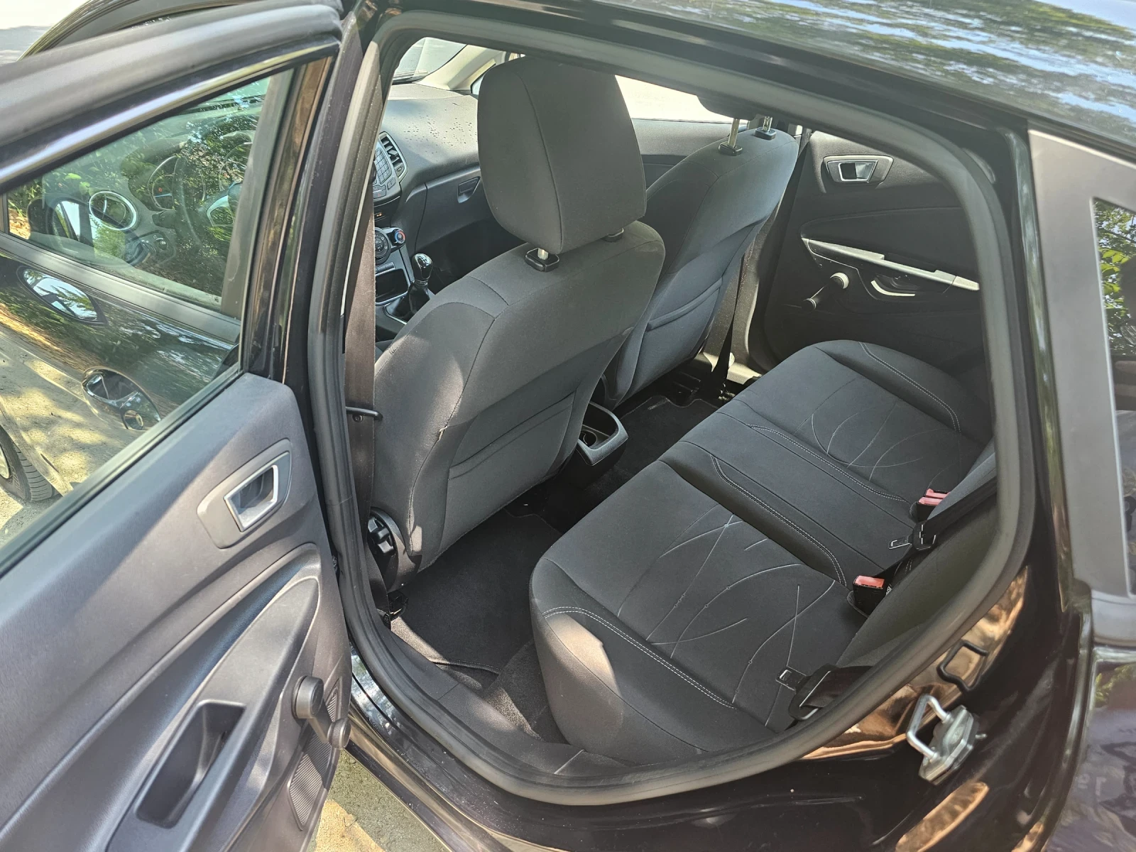 Ford Fiesta 1.5 tdci 95hp - изображение 8 | Auto.bg Ford Fiesta 1.5 tdci 95hp - изображение 8