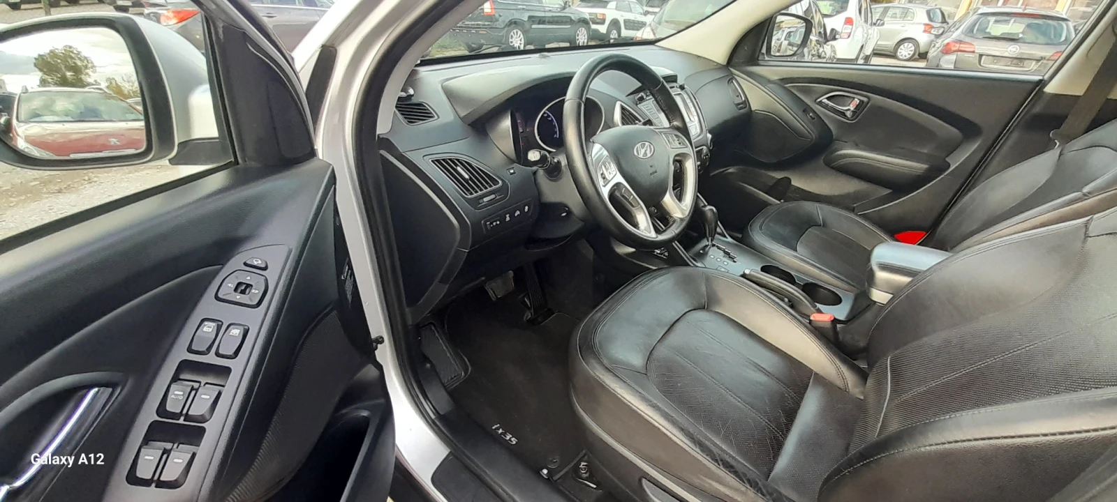 Hyundai IX35 2.0D 184kc 4WD ПАНОРАМА. АВТОМАТ - изображение 9 | Auto.bg Hyundai IX35 2.0D 184kc 4WD ПАНОРАМА. АВТОМАТ - изображение 9