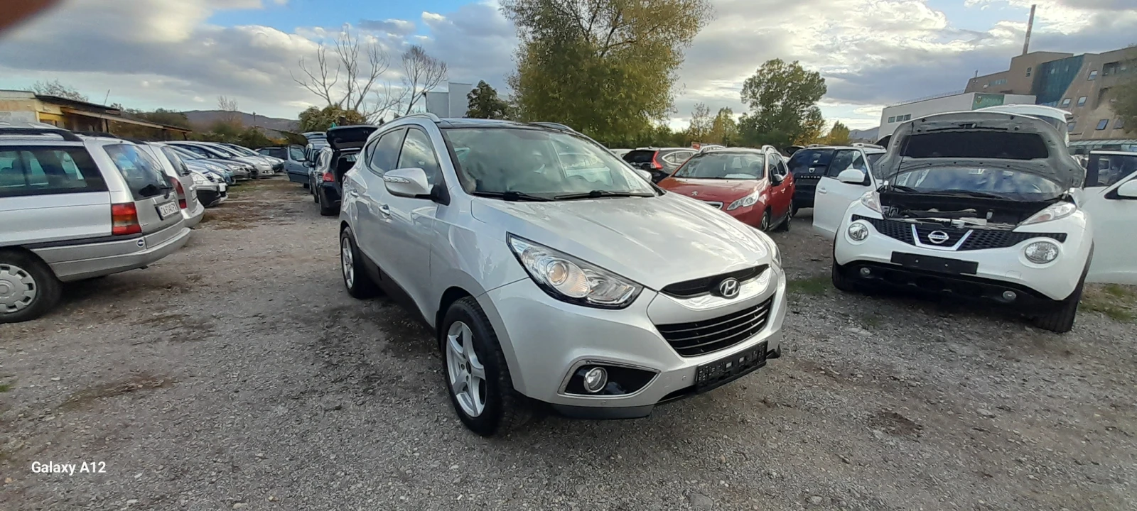 Hyundai IX35 2.0D 184kc 4WD ПАНОРАМА. АВТОМАТ - изображение 3 | Auto.bg Hyundai IX35 2.0D 184kc 4WD ПАНОРАМА. АВТОМАТ - изображение 3