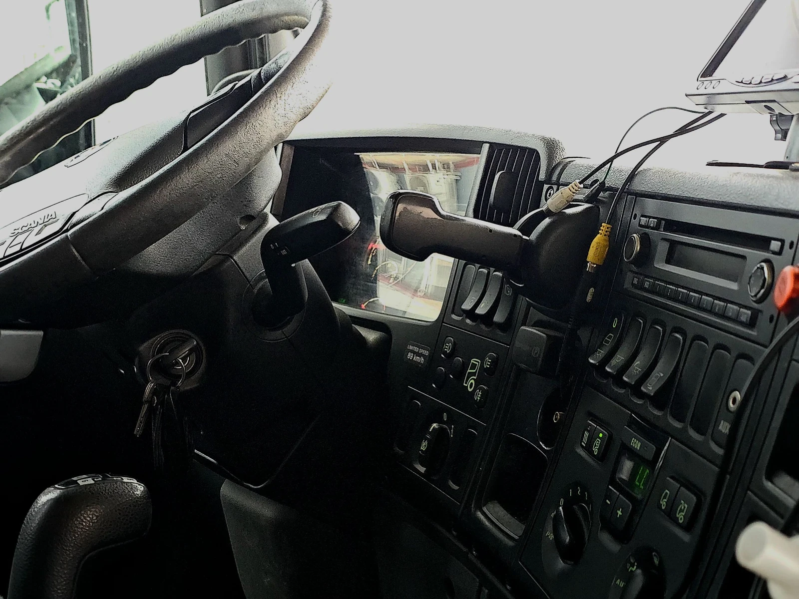 Scania R 380 Scania R360 RATARDER , учебен  - изображение 8 | Auto.bg Scania R 380 Scania R360 RATARDER , учебен  - изображение 8