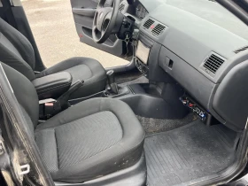 Skoda Fabia 1.4TDI 80кс EURO 4 NAVI ОБСЛУЖЕНА - 1800 € - 11881953 11 | Car24.bg Skoda Fabia 1.4TDI 80кс EURO 4 NAVI ОБСЛУЖЕНА - 1800 € - 11881953 11