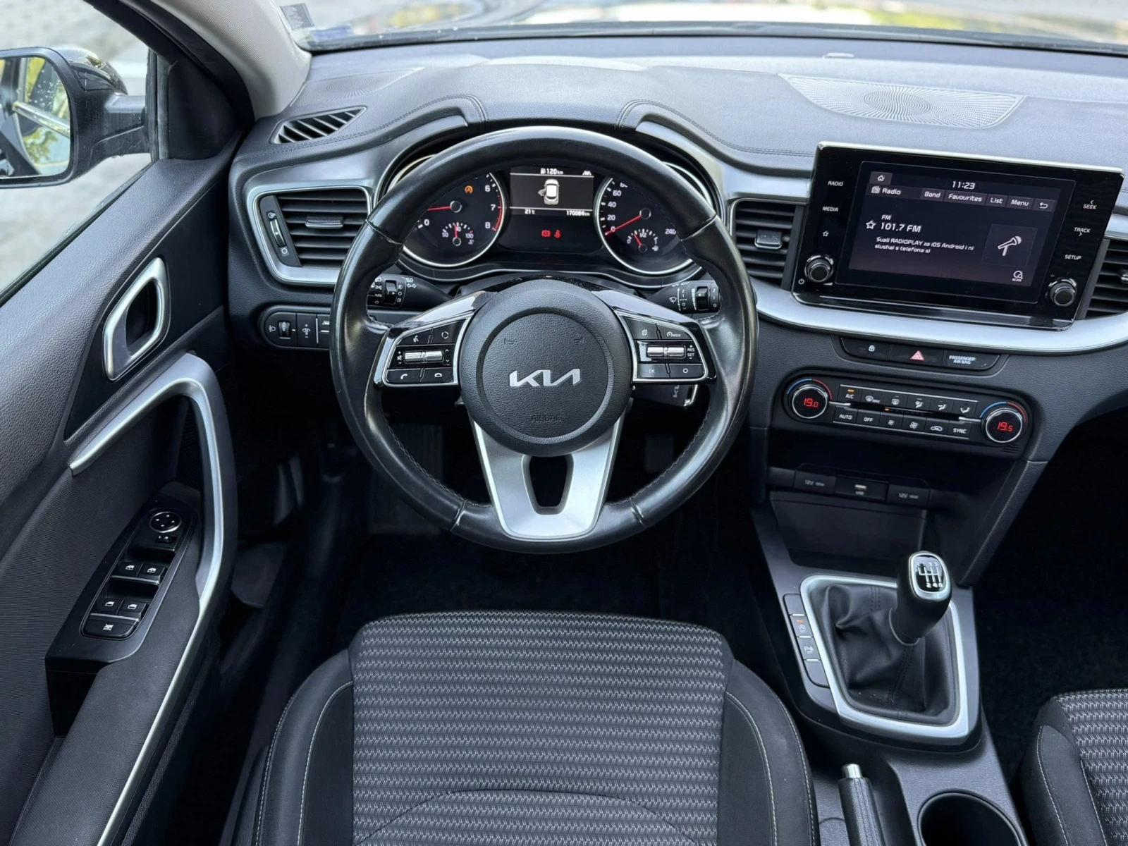 Kia XCeed * * * ЛИЗНГ* * * 1.5 T-gdi Пълна сервизна история - изображение 6 | Auto.bg Kia XCeed * * * ЛИЗНГ* * * 1.5 T-gdi Пълна сервизна история - изображение 6