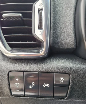 Kia Sportage 1.7CRDI/PANORAMA/JBL/PODGREV/KAMERA/MAXX FULL - 22999 лв. / 11759.20 € - 43855225 17 | Car24.bg Kia Sportage 1.7CRDI/PANORAMA/JBL/PODGREV/KAMERA/MAXX FULL - 22999 лв. / 11759.20 € - 43855225 17