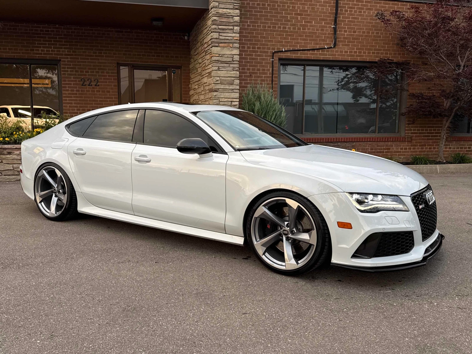 Audi Rs7 * БЕЗ ЗАБЕЛЕЖКА * ПЕРФЕКТНО СЕРВИЗИРАНА * | Auto.bg — изображение 1 Audi Rs7 * БЕЗ ЗАБЕЛЕЖКА * ПЕРФЕКТНО СЕРВИЗИРАНА * | Auto.bg — изображение 1