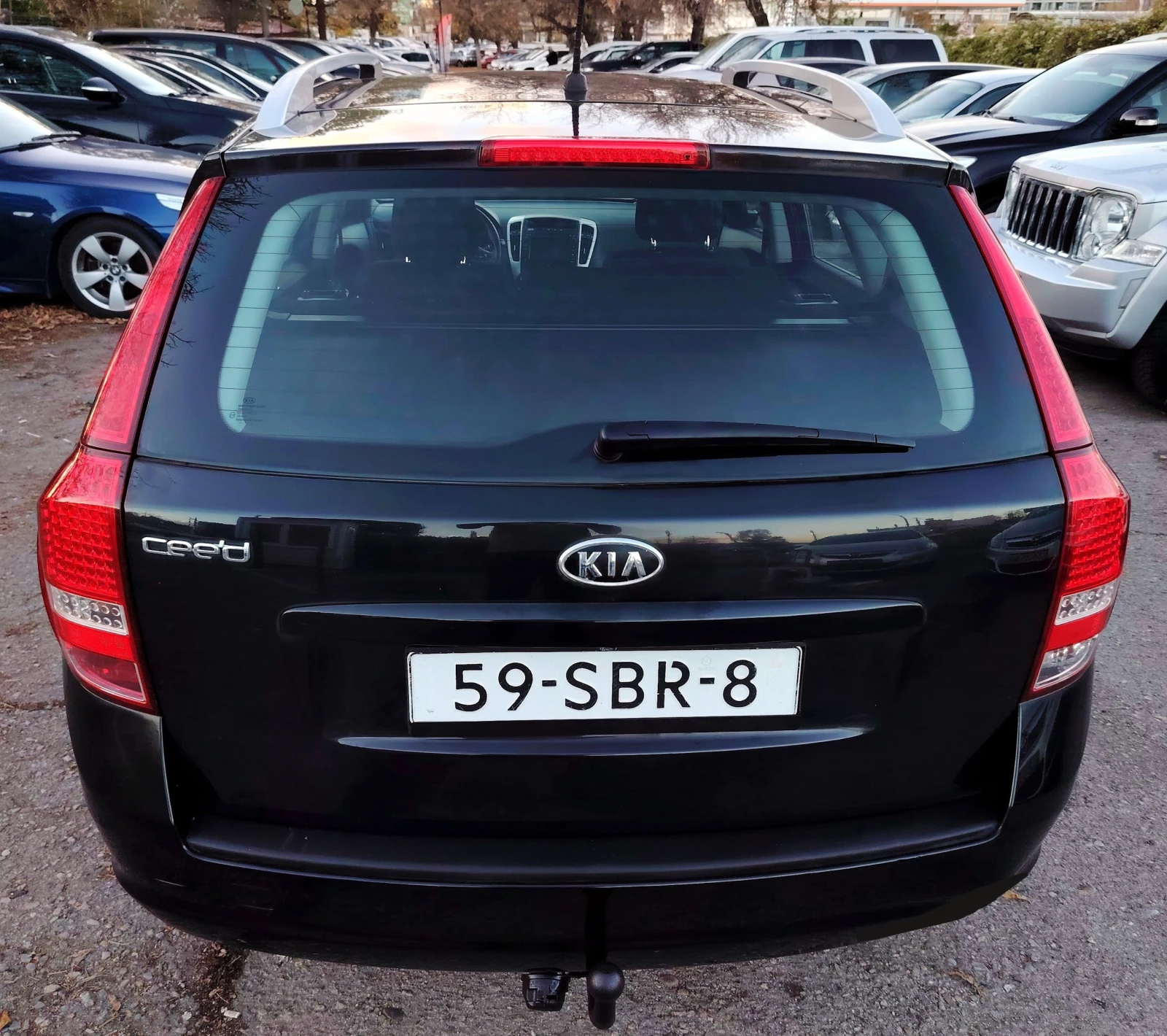 Kia Ceed 1.4i/FEMILI/NAVI - изображение 7 | Auto.bg Kia Ceed 1.4i/FEMILI/NAVI - изображение 7