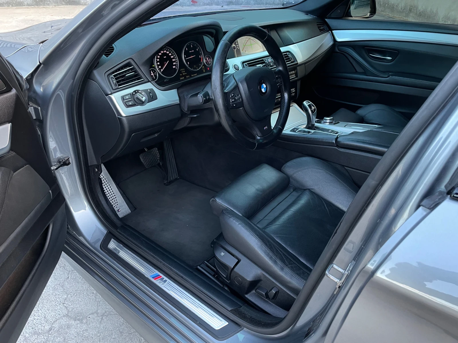 BMW 535 FULL- ///M-SPORTS PACKAGE-8ZF-CAMERA-ПОДГРЕВ-F1 - изображение 9 | Auto.bg BMW 535 FULL- ///M-SPORTS PACKAGE-8ZF-CAMERA-ПОДГРЕВ-F1 - изображение 9