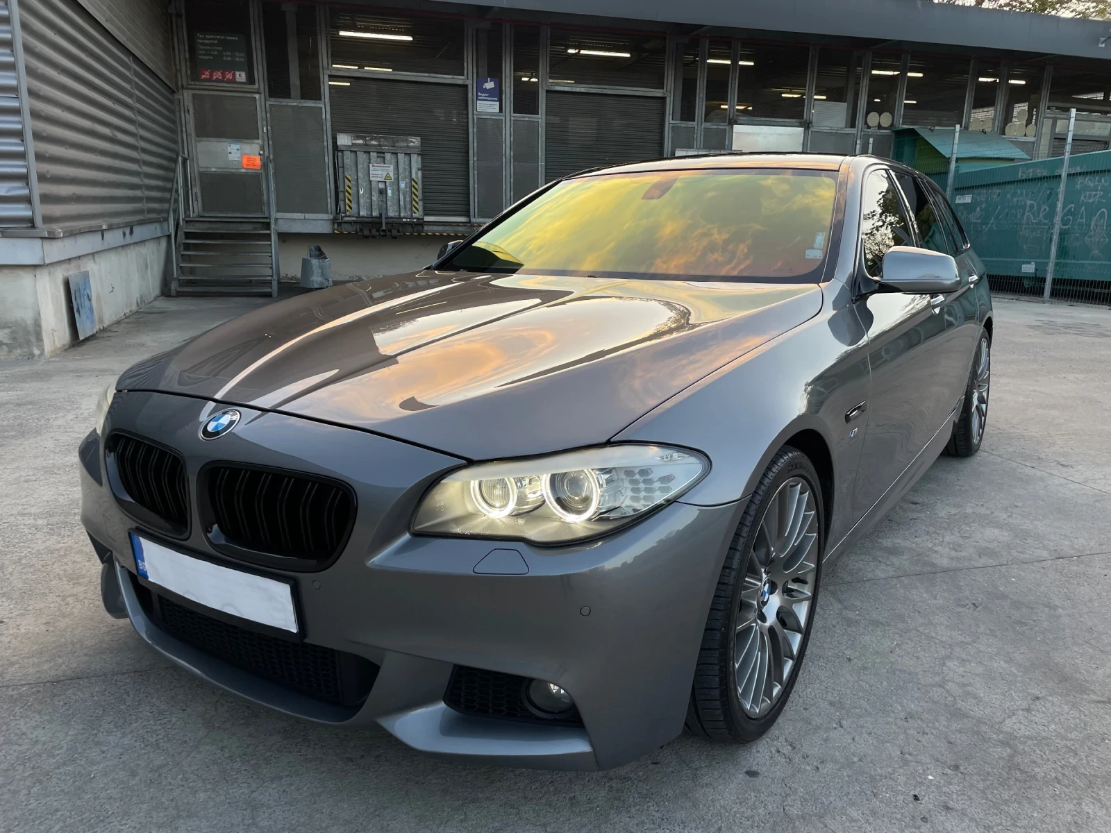 BMW 535 FULL- ///M-SPORTS PACKAGE-8ZF-CAMERA-ПОДГРЕВ-F1 - изображение 7 | Auto.bg BMW 535 FULL- ///M-SPORTS PACKAGE-8ZF-CAMERA-ПОДГРЕВ-F1 - изображение 7