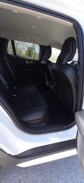 Volvo V60 Cross Country 2.0 Hybrid 4x4 8скорости Face - 22950 € / 44886.30 лв. - 84627382 9 | Car24.bg Volvo V60 Cross Country 2.0 Hybrid 4x4 8скорости Face - 22950 € / 44886.30 лв. - 84627382 9