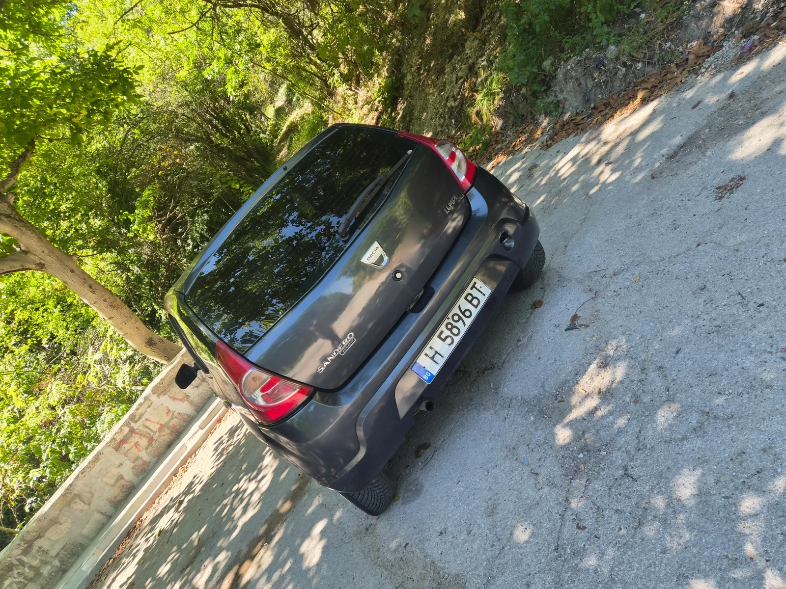 Dacia Sandero undefined | Auto.bg — изображение 1 Dacia Sandero undefined | Auto.bg — изображение 1