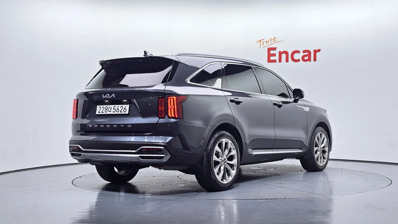 Kia Sorento 2.2D / Доставка за малко над 2 месеца - изображение 2 | Auto.bg Kia Sorento 2.2D / Доставка за малко над 2 месеца - изображение 2