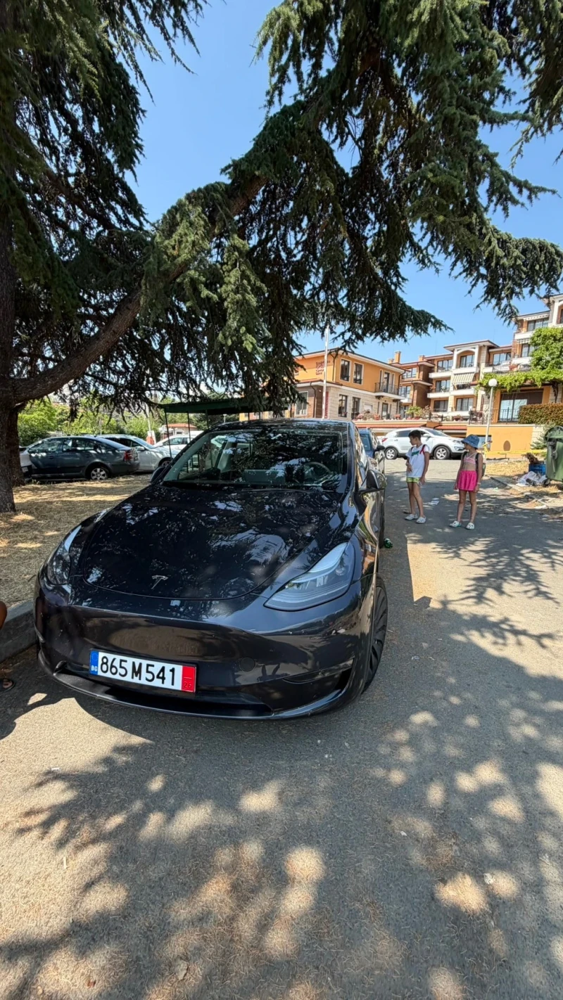 Tesla Model Y 2024 Dual motor Long Range 33000 km Теглич - 28500 € / 55741.15 лв. - 90304070 1 | Car24.bg Tesla Model Y 2024 Dual motor Long Range 33000 km Теглич - 28500 € / 55741.15 лв. - 90304070 1