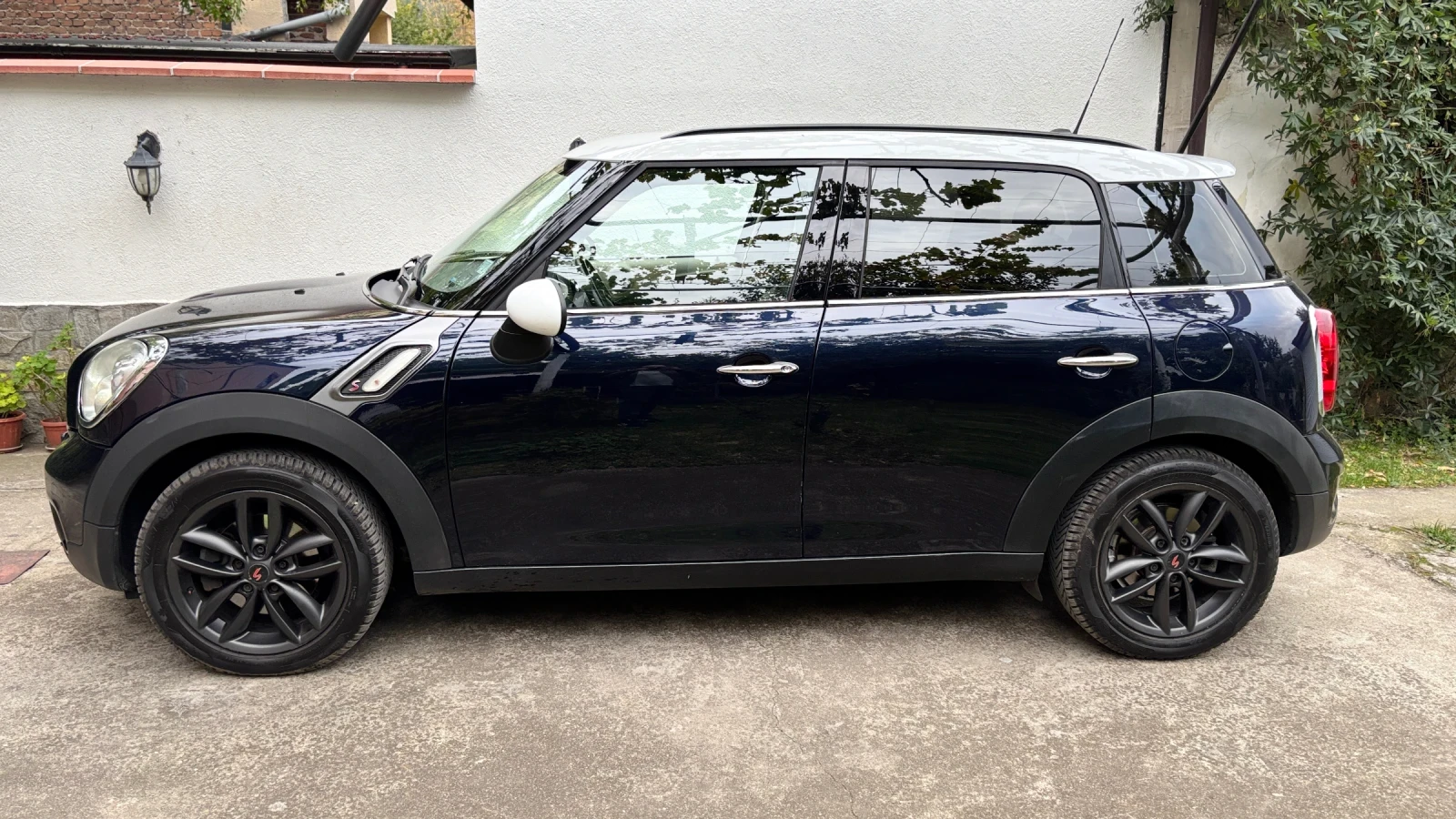 Mini Countryman * SD ALL 4* Sport 4x4* ОБСЛУЖЕНА*  - изображение 4 | Auto.bg Mini Countryman * SD ALL 4* Sport 4x4* ОБСЛУЖЕНА*  - изображение 4