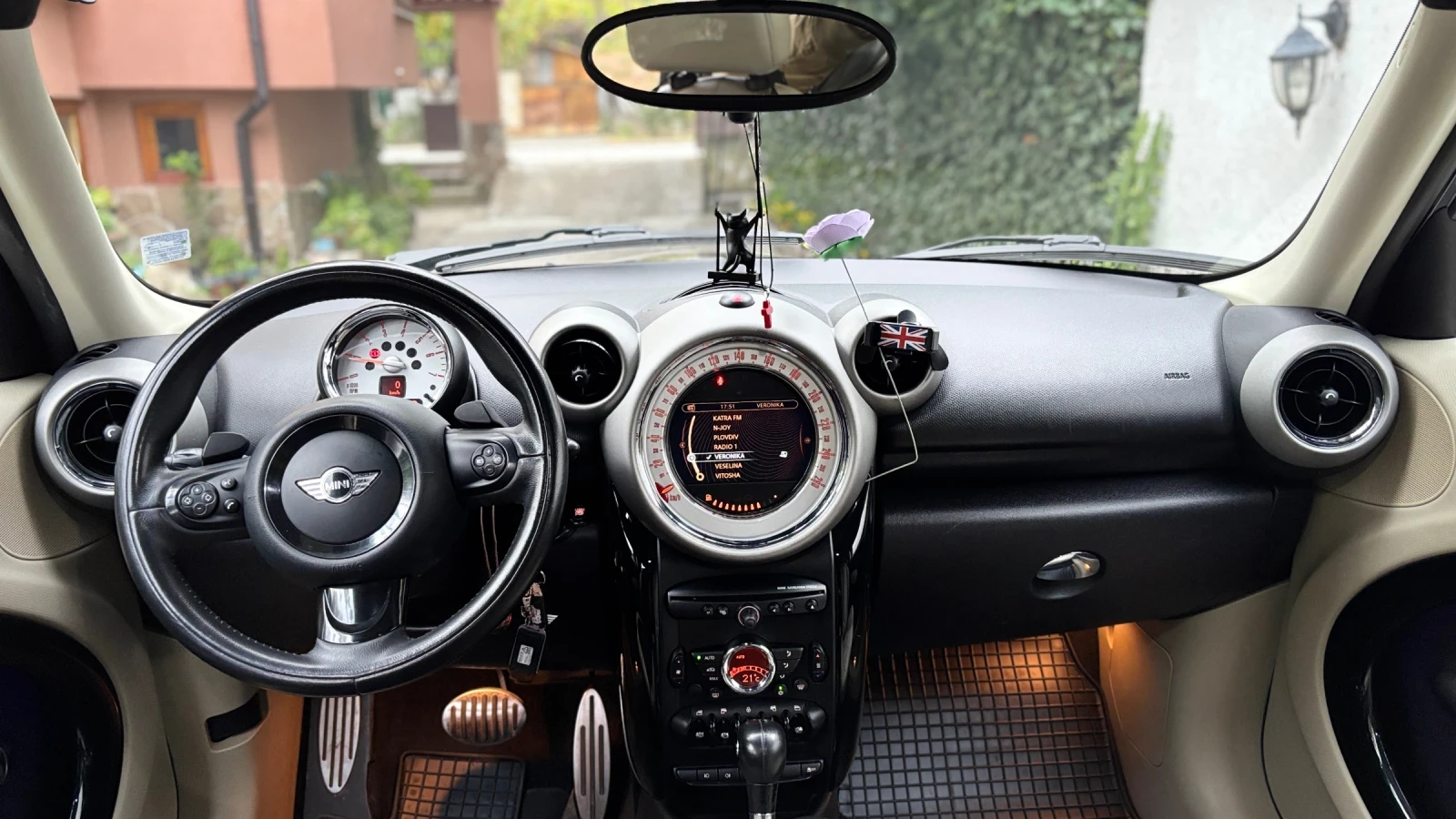 Mini Countryman * SD ALL 4* Sport 4x4* ОБСЛУЖЕНА*  - изображение 8 | Auto.bg Mini Countryman * SD ALL 4* Sport 4x4* ОБСЛУЖЕНА*  - изображение 8