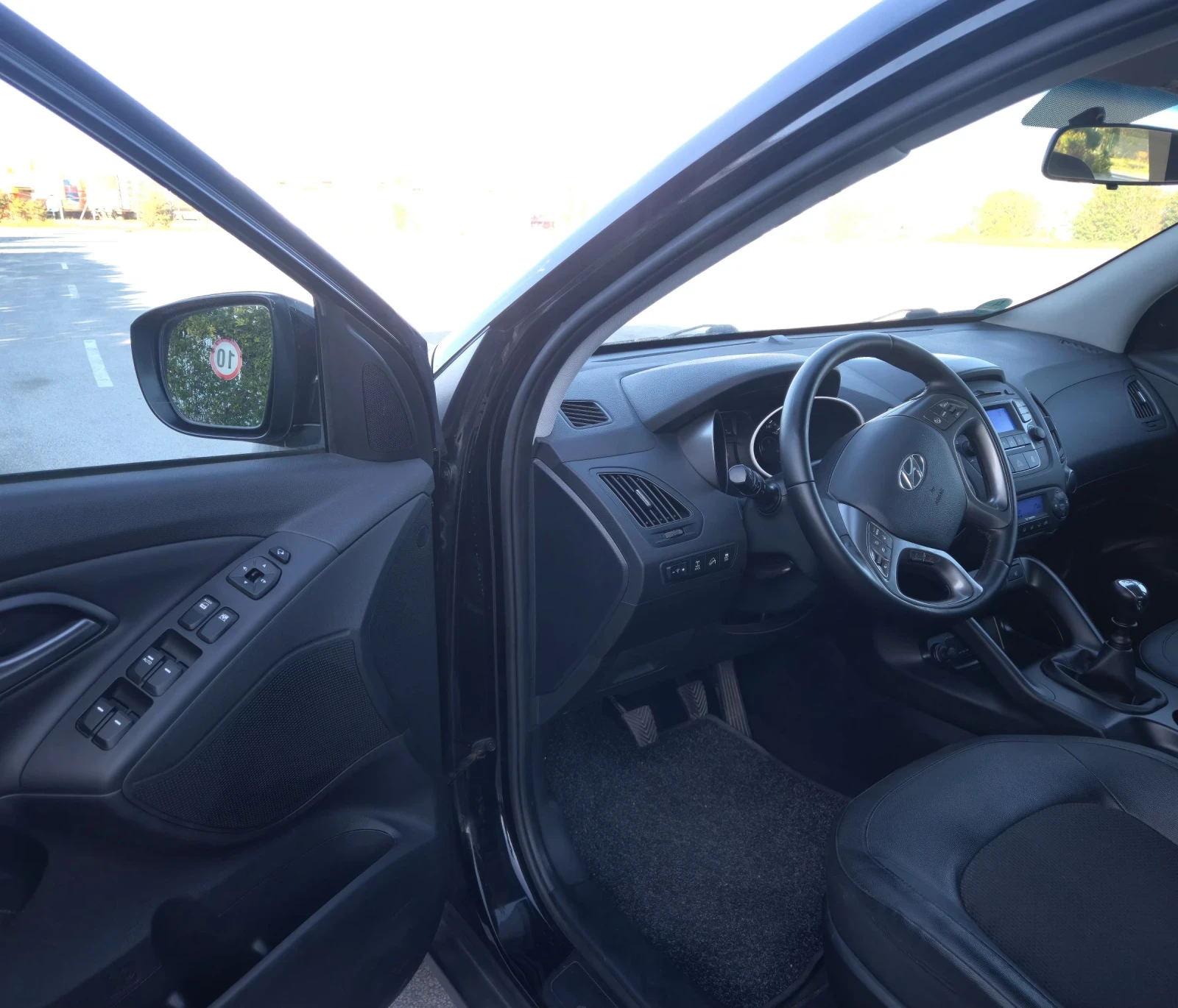 Hyundai IX35 2.0 136кс.4WD 2015г. - изображение 9 | Auto.bg Hyundai IX35 2.0 136кс.4WD 2015г. - изображение 9