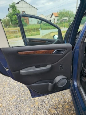 Mercedes-Benz A 180 2.0d | Auto.bg — изображение 6 Mercedes-Benz A 180 2.0d | Auto.bg — изображение 6