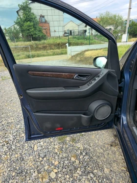 Mercedes-Benz A 180 2.0d | Auto.bg — изображение 5 Mercedes-Benz A 180 2.0d | Auto.bg — изображение 5