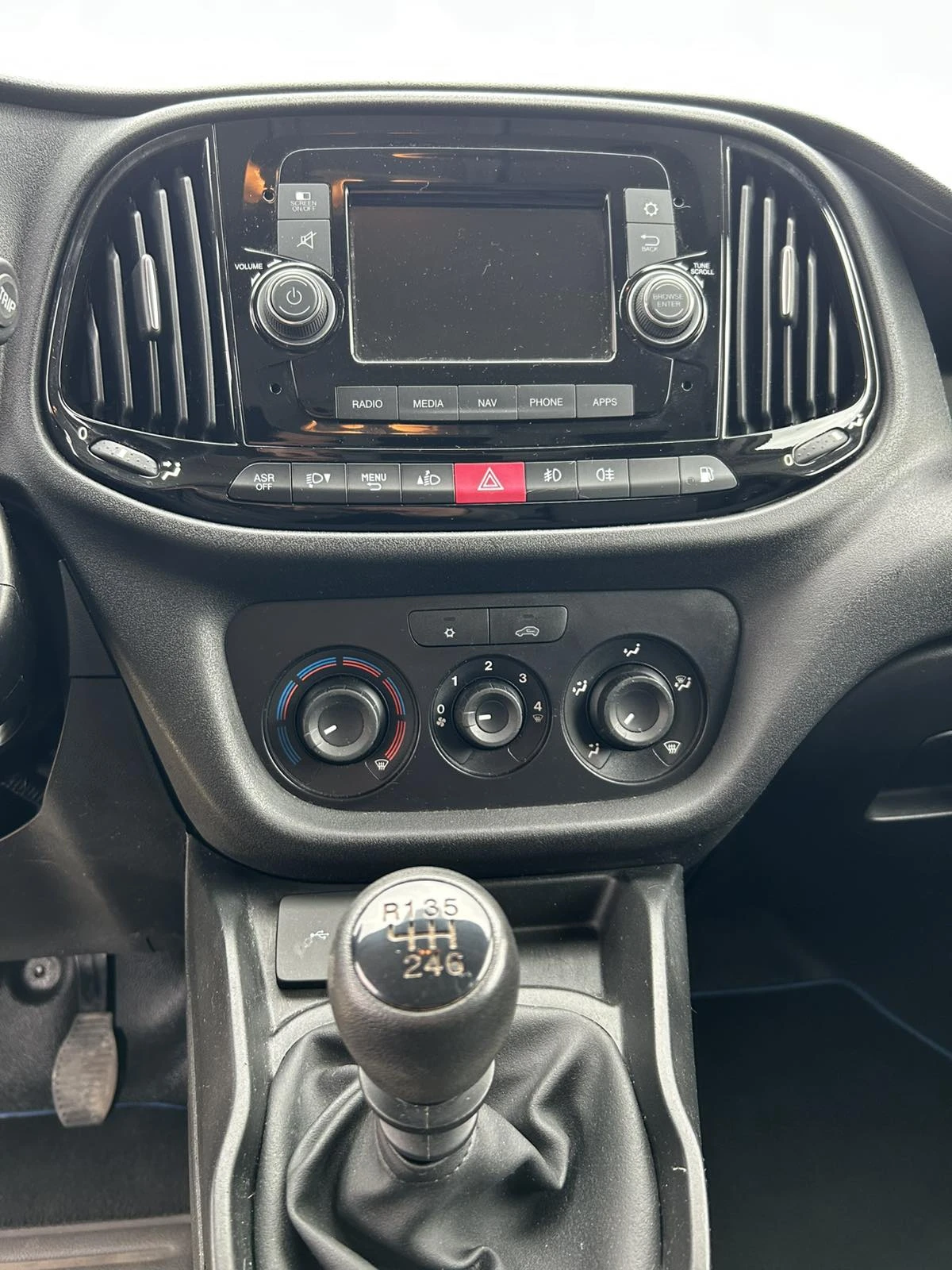 Fiat Doblo Natural Power - изображение 10 | Auto.bg Fiat Doblo Natural Power - изображение 10