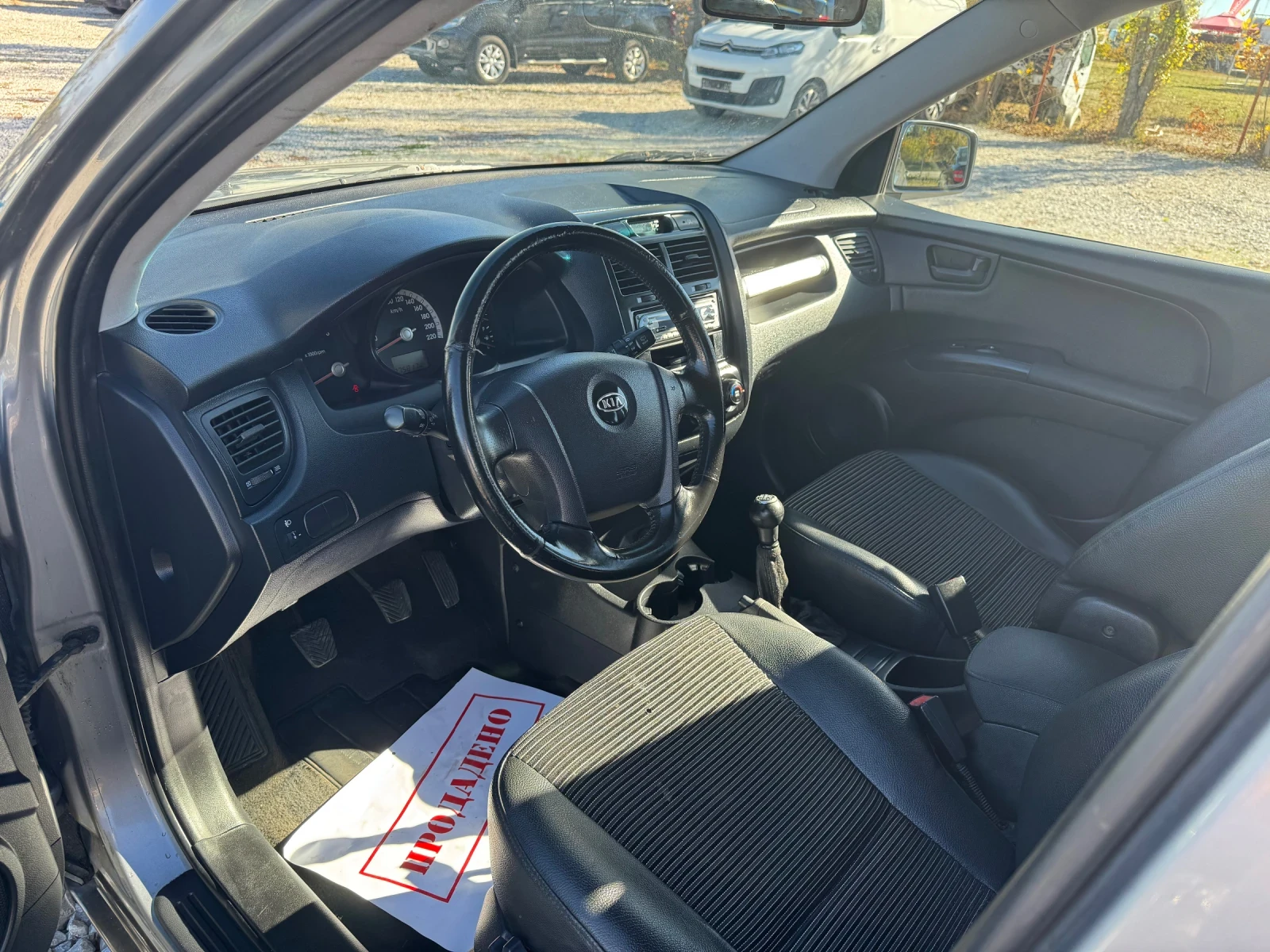 Kia Sportage 2.0i бензин клима - изображение 9 | Auto.bg Kia Sportage 2.0i бензин клима - изображение 9