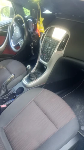 Opel Astra undefined | Auto.bg — изображение 12 Opel Astra undefined | Auto.bg — изображение 12