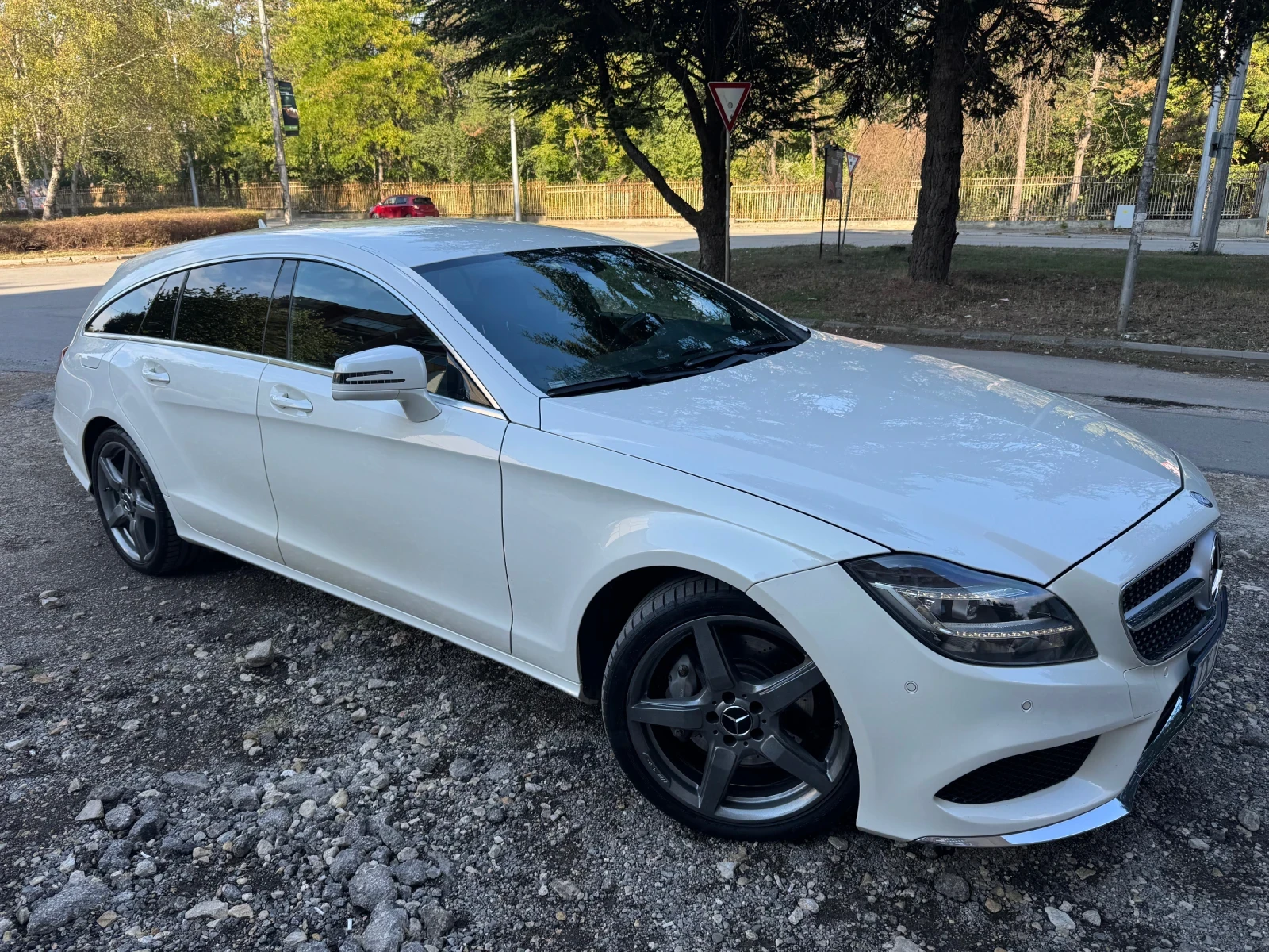 Mercedes-Benz CLS 350 4 MATIC/ AIRMATIC - изображение 2 | Auto.bg Mercedes-Benz CLS 350 4 MATIC/ AIRMATIC - изображение 2