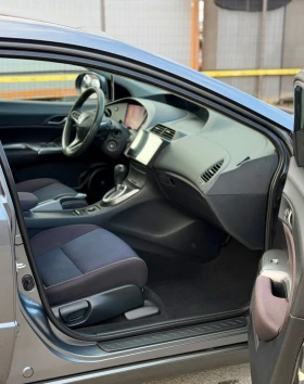 Honda Civic 1.8i Automatic Navi Face158хил км Сервизна История | Mobile.bg — малка снимка 8