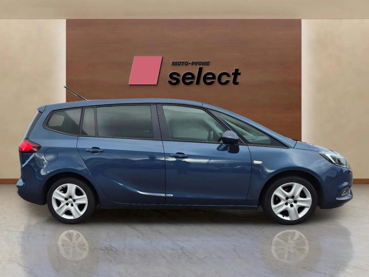 Opel Zafira 1.4 I - изображение 4 | Auto.bg Opel Zafira 1.4 I - изображение 4