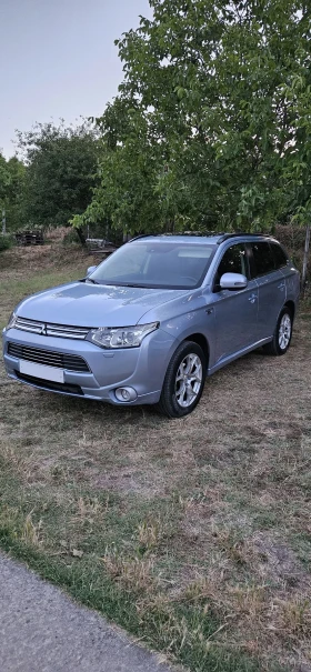 Mitsubishi Outlander 2.0 Full PHEV Plug-in Hybrid 4X4 F - Car24.bg Mitsubishi Outlander 2.0 Full PHEV Plug-in Hybrid 4X4 F